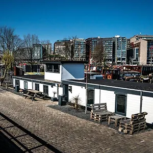 Houseboat-Amsterdam Bed & Breakfast